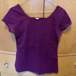 Women’s Garage purple T-shirt